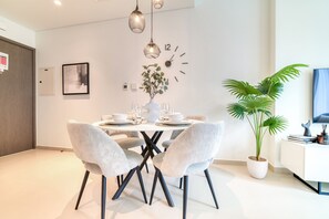 Dining - Sumptuous 1BR at Act One Act Two Tower 1 Downtown Dubai by Deluxe Holiday Homes (Dubai)