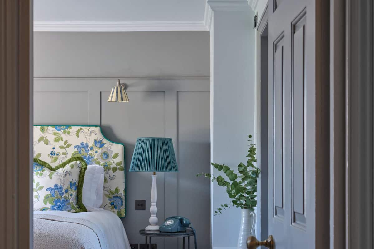 1 dormitorio y ropa de cama de alta calidad