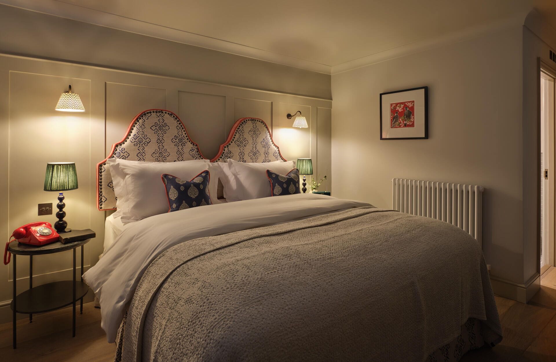 Phòng đôi Deluxe, tầng trệt | Bộ đồ giường cao cấp, nệm có lớp đệm bông, trang trí khác biệt 