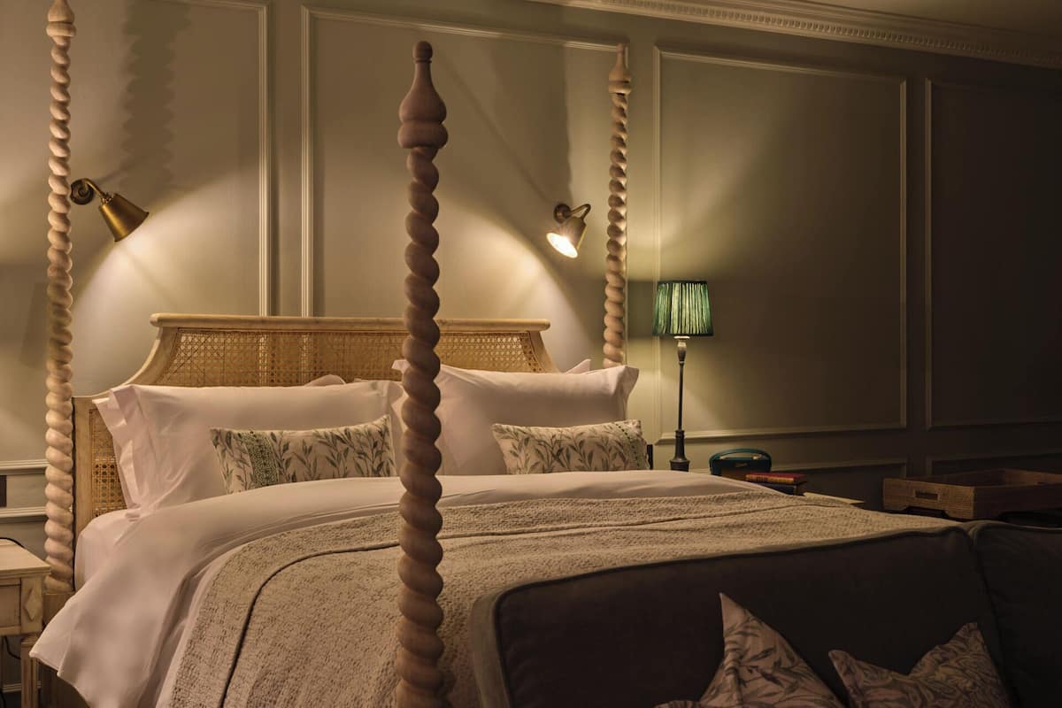 1 dormitorio y ropa de cama de alta calidad