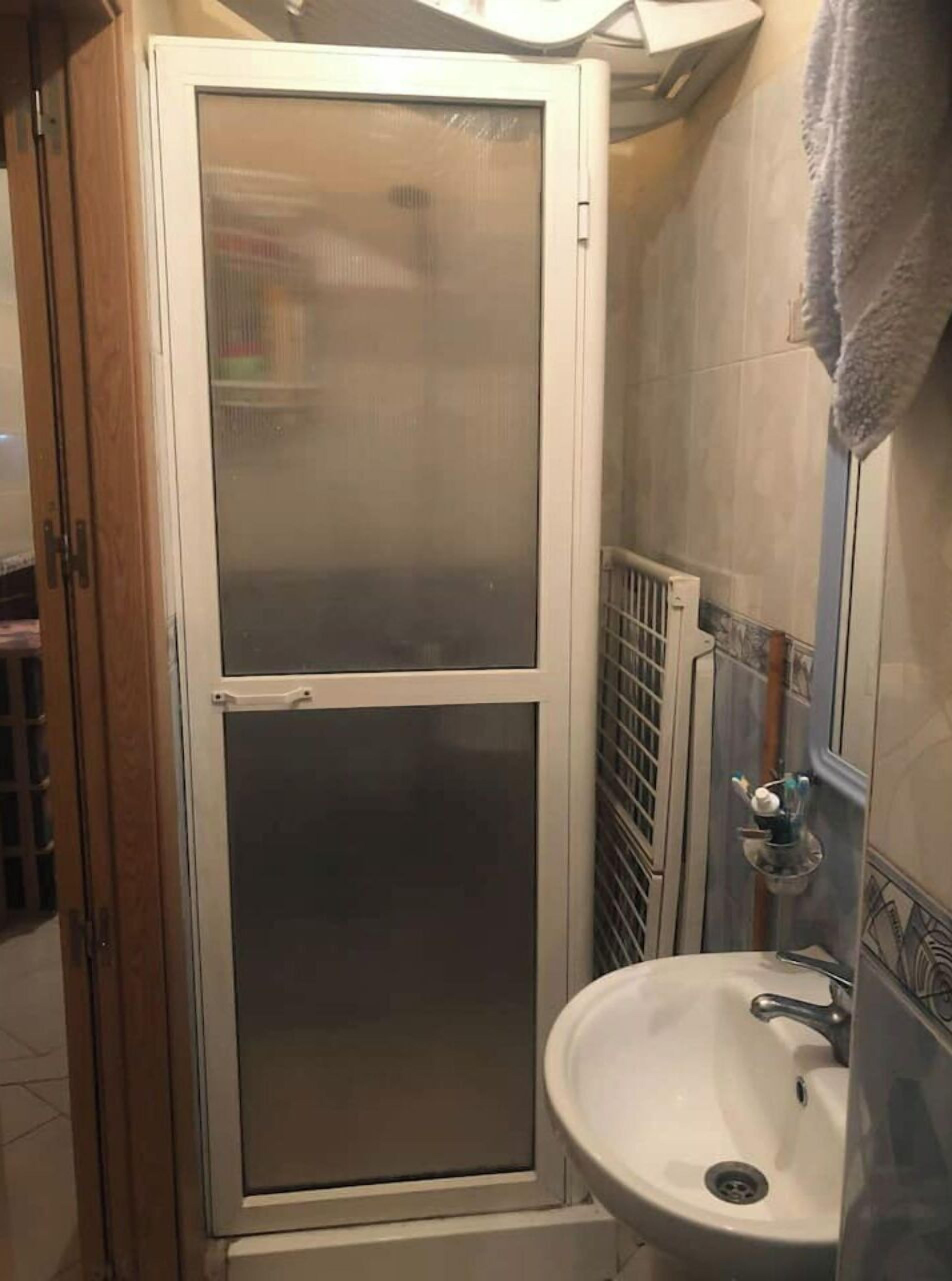 Towels, toilet paper