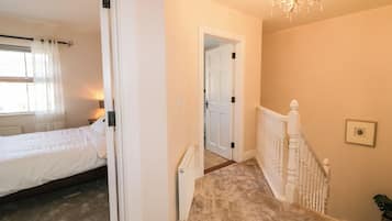 3 bedrooms, individually decorated, individually furnished, free WiFi