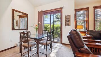 Condo, 1 Bedroom | Dining
