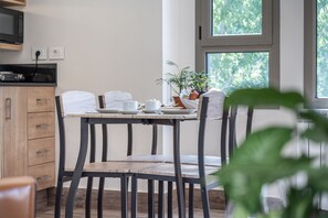 Deluxe Suite | In-room safe, iron/ironing board, free WiFi, bed sheets - Scape by Villa John (Laklouk)