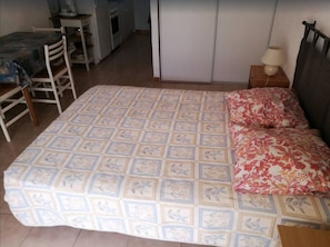 1 bedroom, iron/ironing board, free WiFi, bed sheets