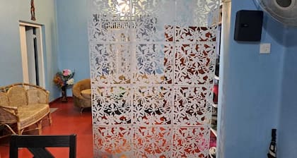 Serene & Cozy guest retreat in center of the city with scenic relaxing nature