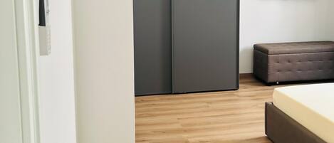 1 soverom, strykejern/-brett, wi-fi og sengetøy