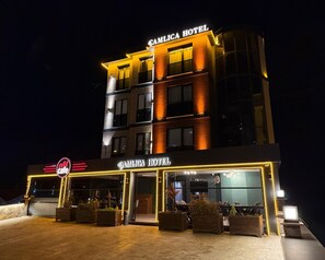 Front of property - Çamlıca Hotel (Trabzon)
