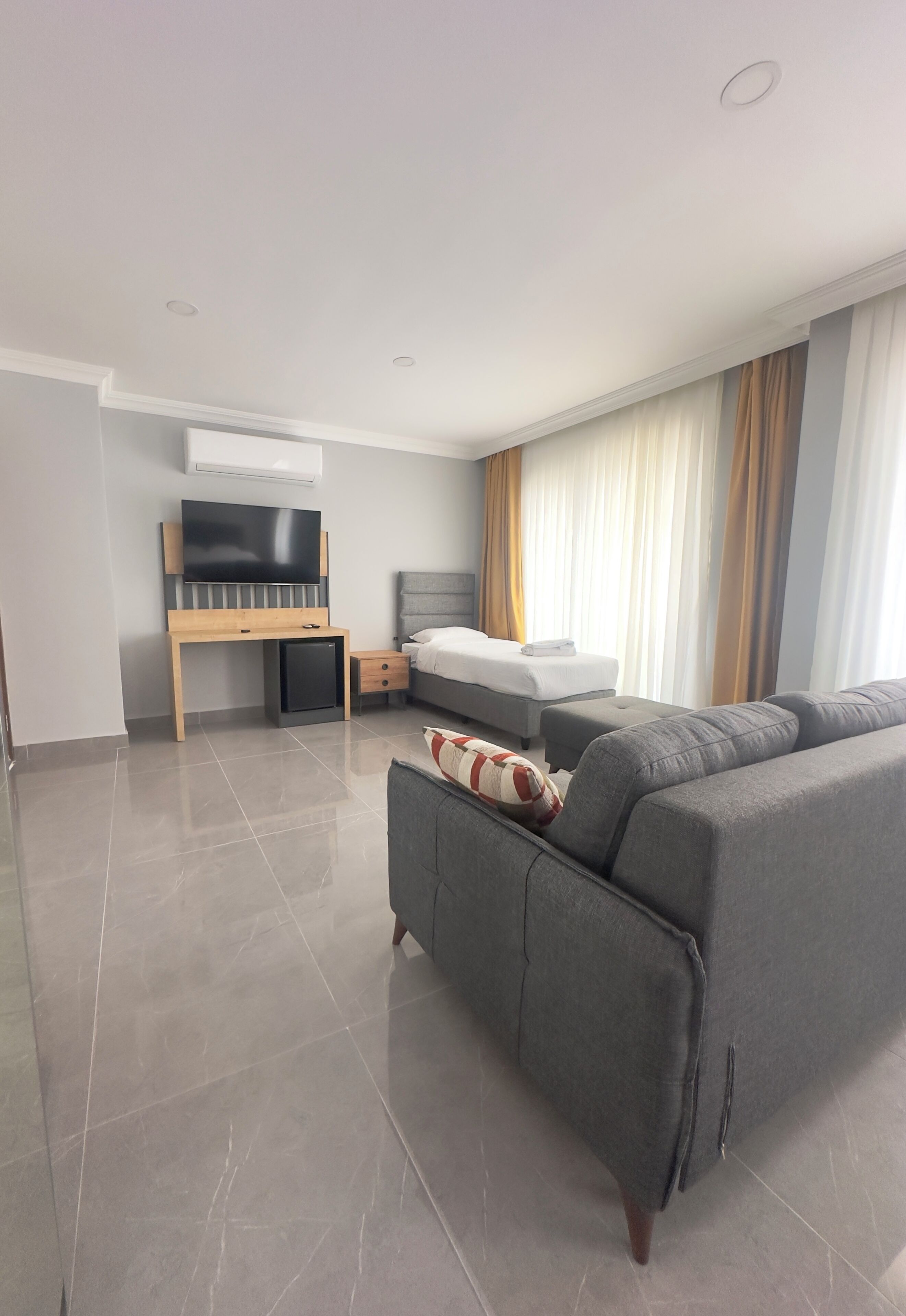 Family Room | Egyptian cotton sheets, premium bedding, down comforters