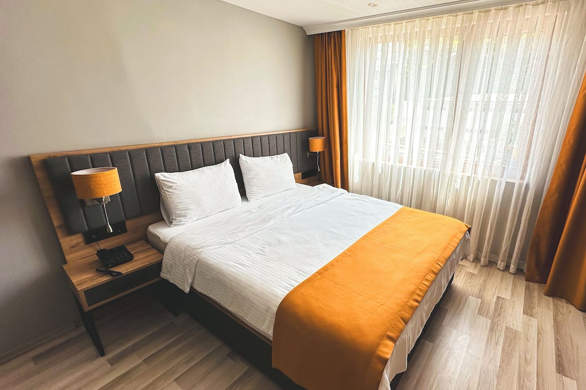 Economy Room | 1 bedroom, Egyptian cotton sheets, premium bedding, down comforters