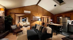 Smart TV, fireplace, stereo