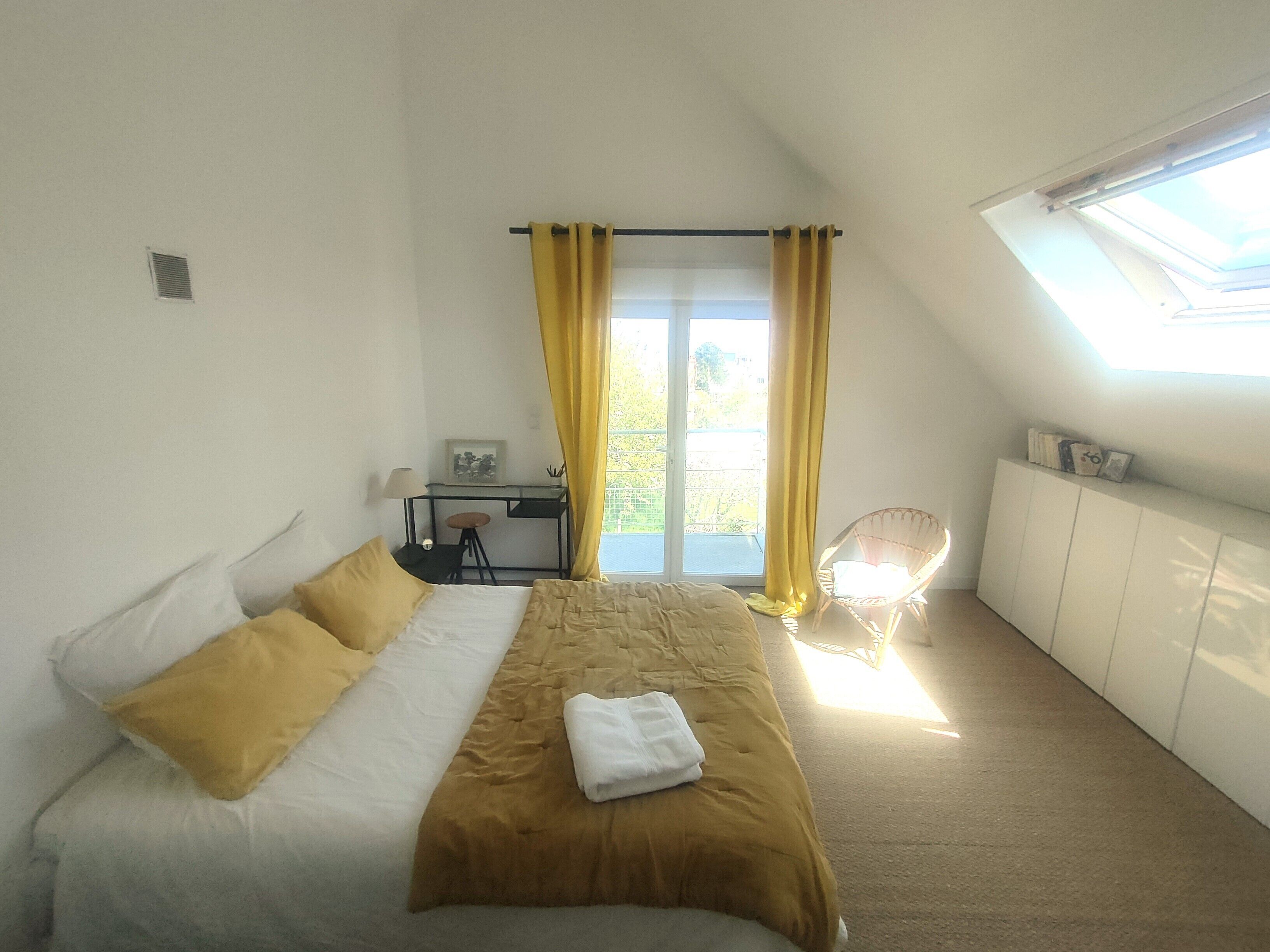 5 chambres, fer et planche à repasser, lit parapluie, Wi-Fi gratuit
