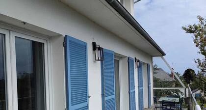 Maison de famille à 10 minutes à pieds de la plage et des commerces