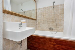 อพาร์ทเมนท์, 1 ห้องนอน, ห้องครัว | ห้องน้ำ | ผ้าเช็ดตัว