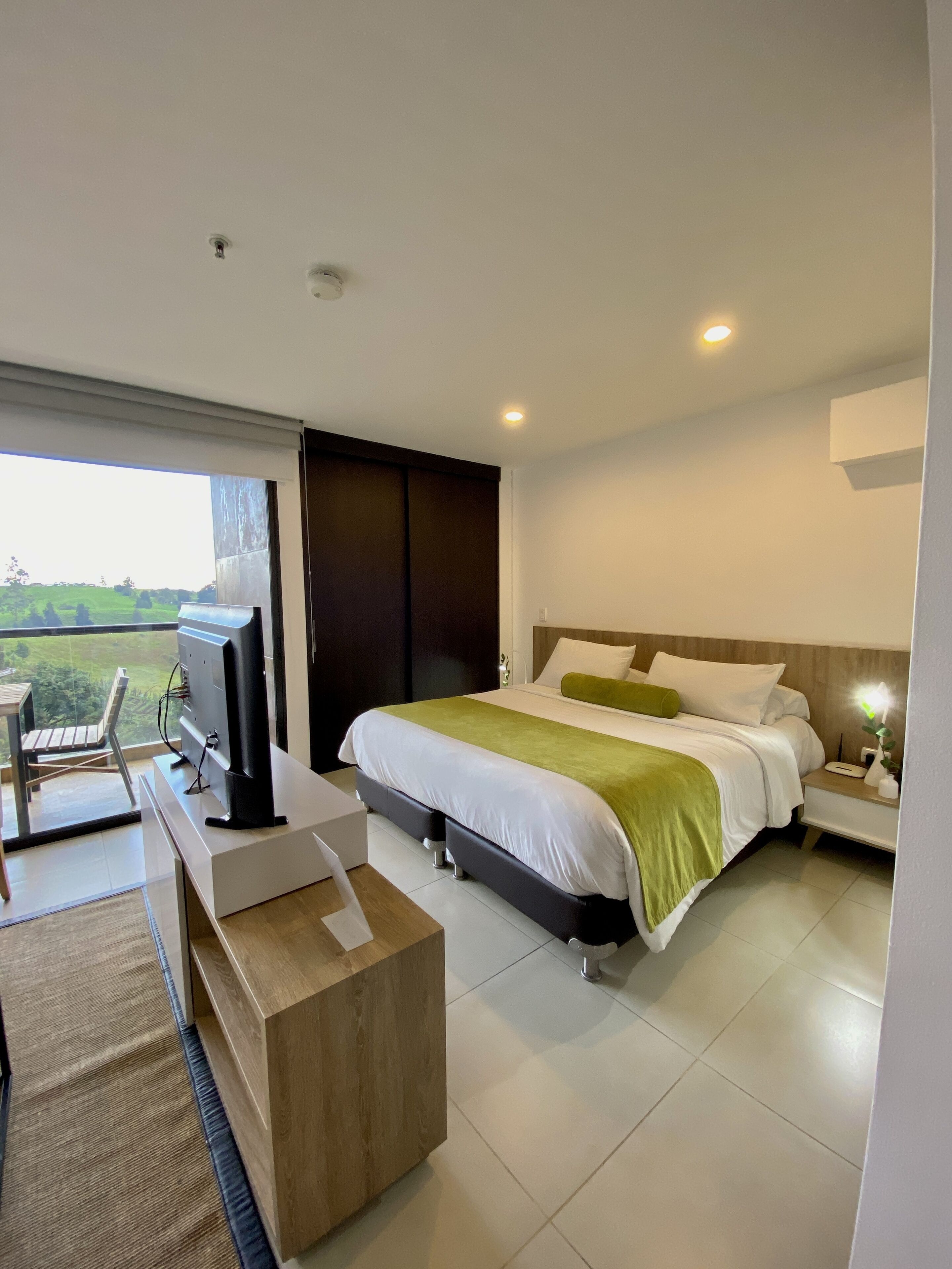 1 bedroom, in-room safe, iron/ironing board, free WiFi