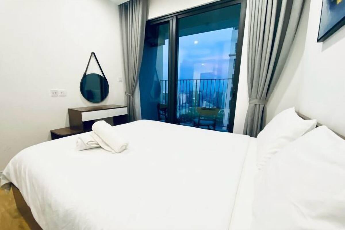 2 bedrooms, Egyptian cotton sheets, premium bedding, pillowtop beds