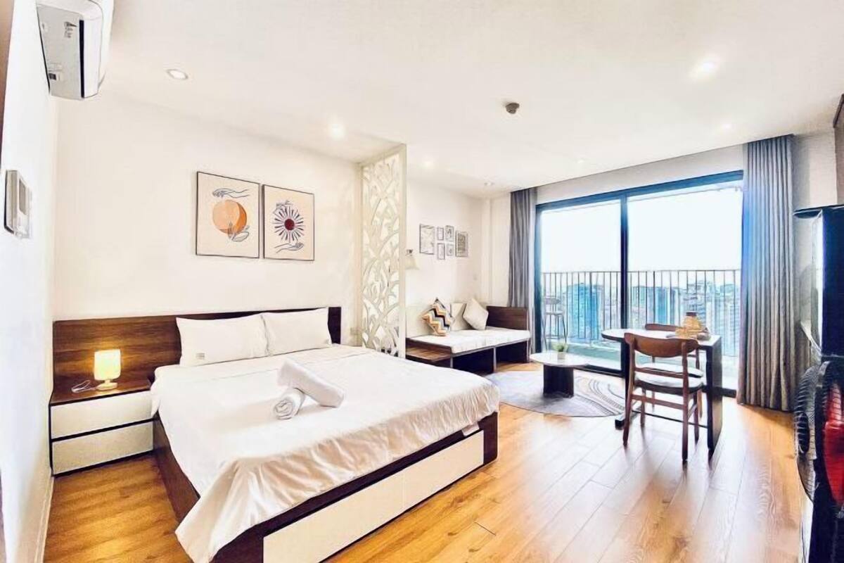 2 bedrooms, Egyptian cotton sheets, premium bedding, pillowtop beds