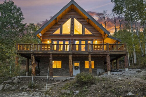 Luxury Wood-Log Cabin - Your Park City Mountain Getaway - Sleeps 10+