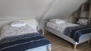 1 dormitorio, tabla de planchar con plancha, cuna de viaje y wifi gratis