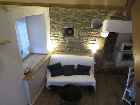 TV. Petit Gite en Cœur de Bretagne