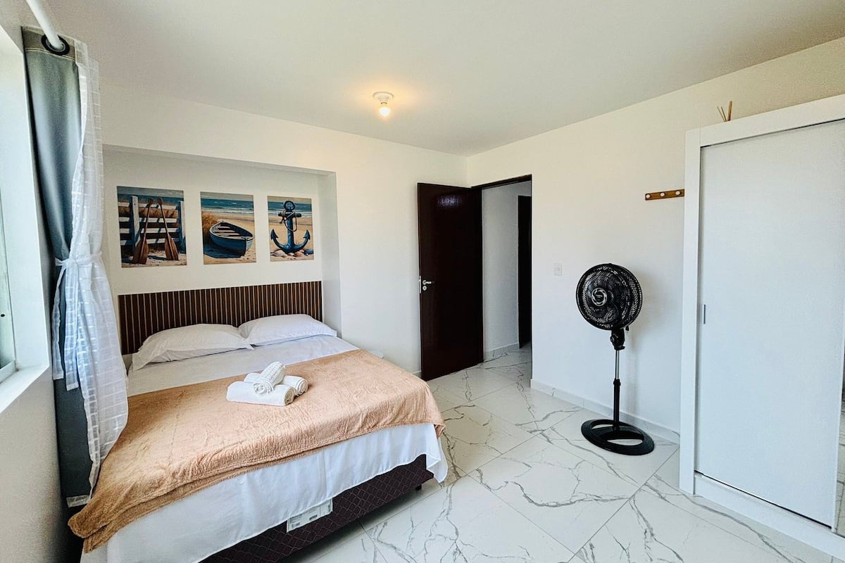 Apartment | Free WiFi, bed sheets