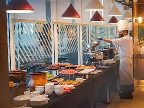 Dining - Swiss-Belcourt Serpong (SOUTH TANGERANG)