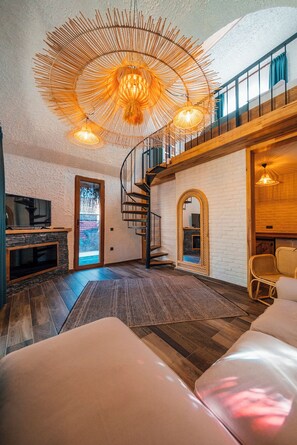 32-Zoll-LCD-Fernseher mit Satellitenempfang