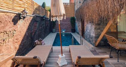 Feronia Suites