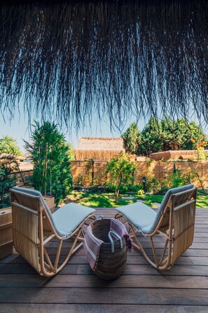 Mobile Classic-Unterkunft, 1 Schlafzimmer, Whirlpool, Gartenblick | Terrasse/Patio