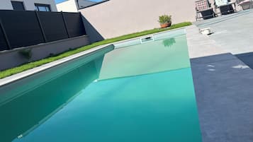 Piscine extérieure, piscine chauffée