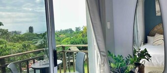 Studio13 Balcony Pool Parking WiFi & Kitchen NEW
