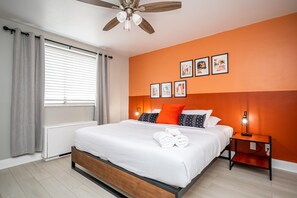 2 habitaciones, escritorio, tabla de planchar con plancha y wifi gratis 