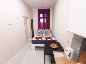 1 bedroom, WiFi, bed sheets