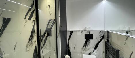 تجهيزات دش، مجففات شعر