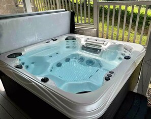 Bain à remous extérieur