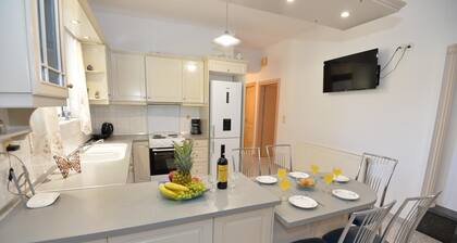 Nina s Apt in Ialysos Near the Beach