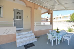 2 bedrooms - Nina s Apt in Ialysos Near the Beach (Rhodes)