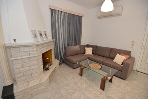 2 bedrooms - Nina s Apt in Ialysos Near the Beach (Rhodes)