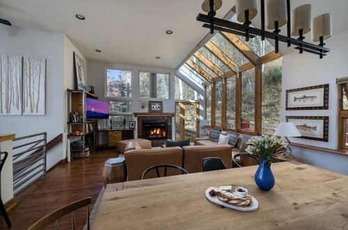 Vail Ski Home next to National Forest