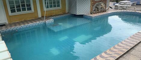 House | Pool