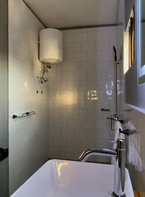 Håndklær, såpe og toalettpapir