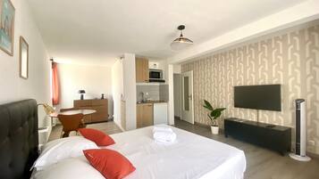 Fer et planche Ă repasser, Wi-Fi gratuit, draps fournis