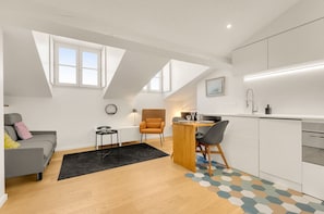 テレビ、ステレオ