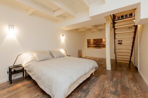 1 soverom, strykejern/-brett, wi-fi (inkludert) og sengetøy