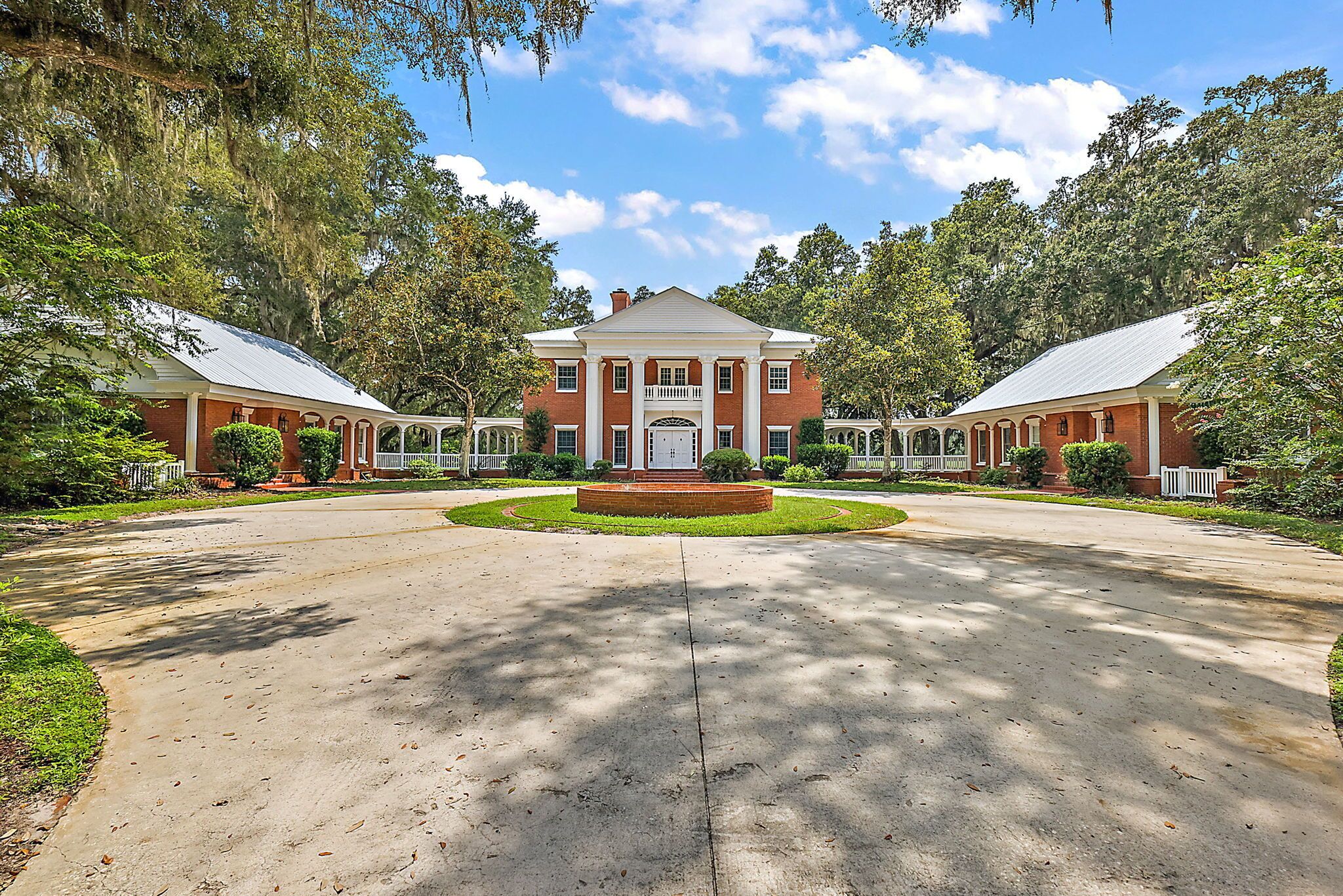 Southen Oaks Ranch Estate minutes to The Villages