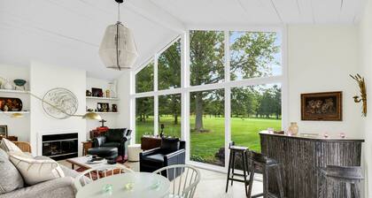 Newly renovated upscale home on the U of I golf course exclusively on VRBO