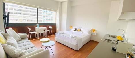 1 camera, Wi-Fi, lenzuola