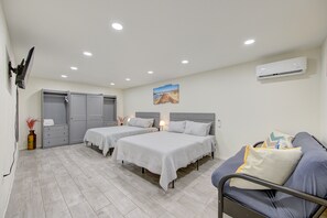 4 Schlafzimmer, Schreibtisch, Bügeleisen/Bügelbrett, kostenloses WLAN