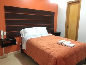 Standard Room | Down comforters, free WiFi, bed sheets, wheelchair access