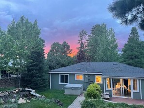 Exterior - Central Location, Hot tub, Huge Yard, New Bathroom (Flagstaff)